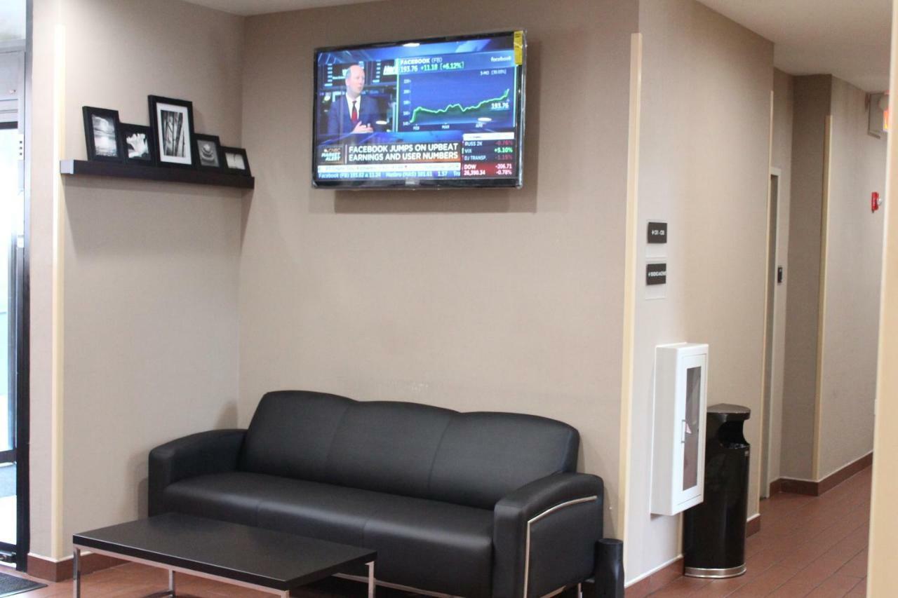 The Vue Brooklyn Hotel 2*