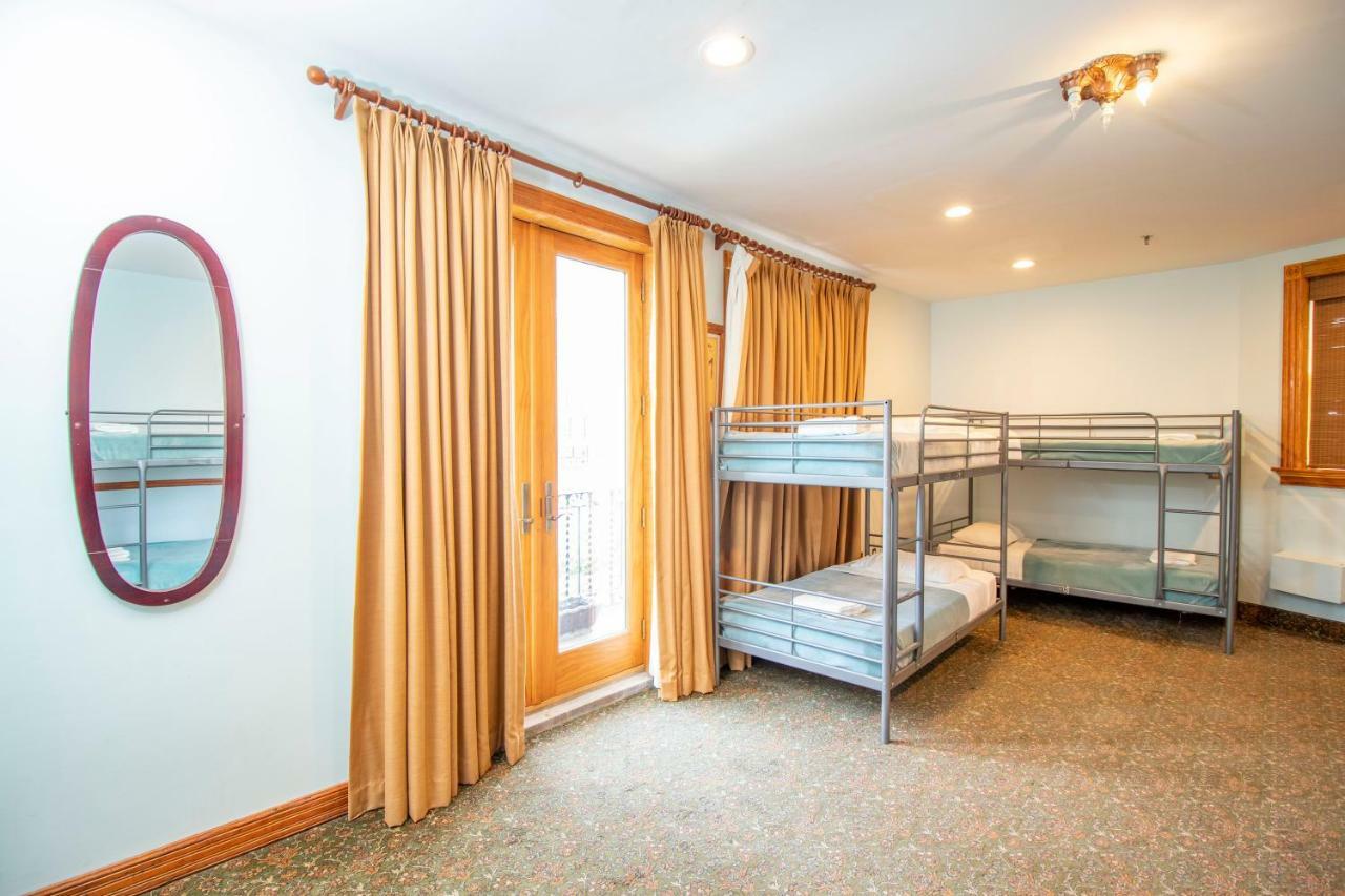 Hotel The Historic Blue Moon - Nyc New York