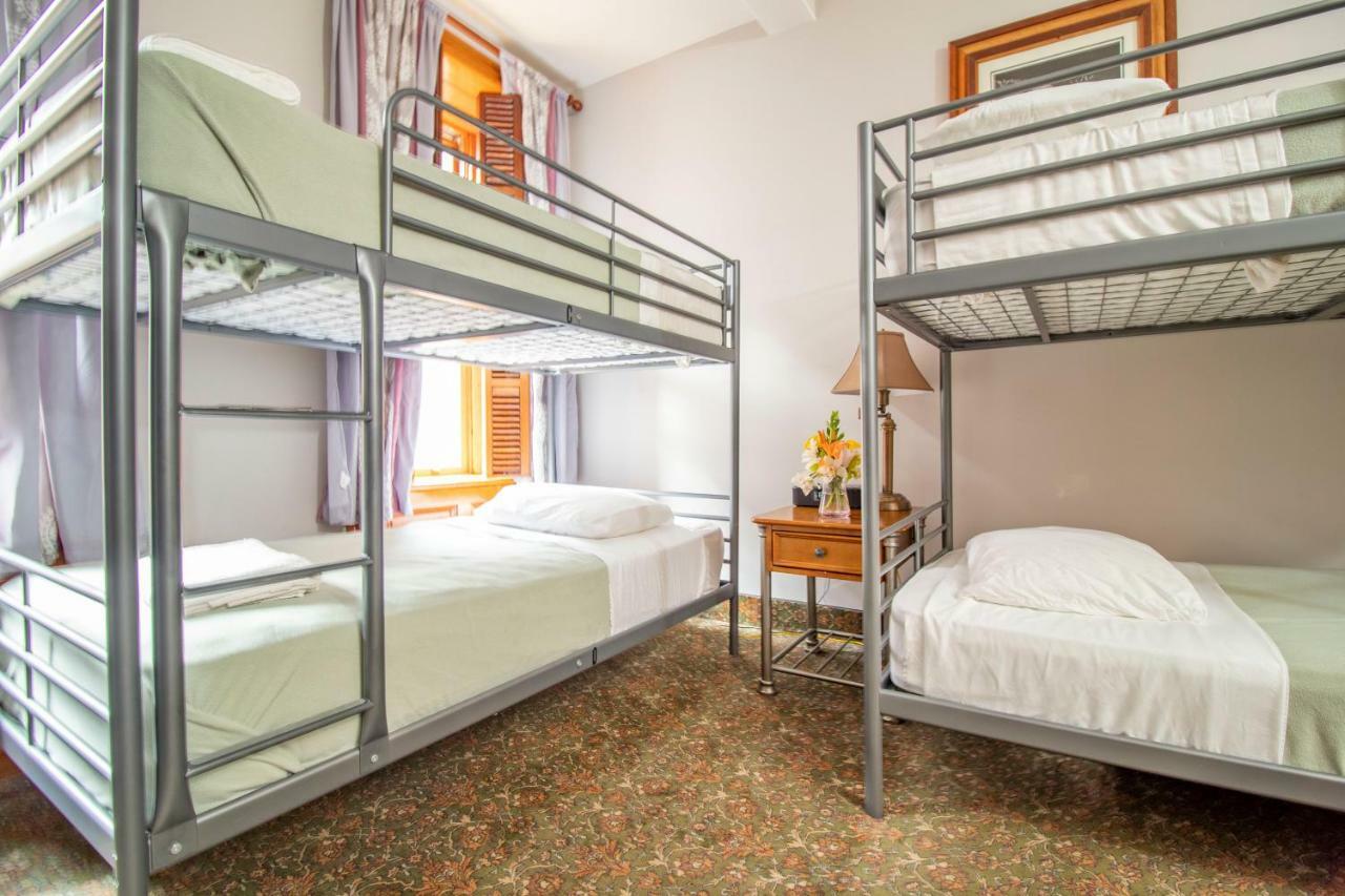 The Historic Blue Moon - Nyc Hotel 4*