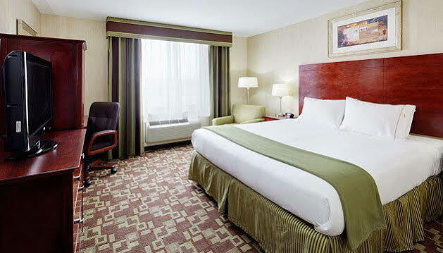 Express Staten Island West, An Ihg Hotel New York