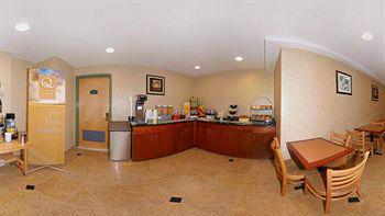 Hotel Quality Jamaica Airtrain New York