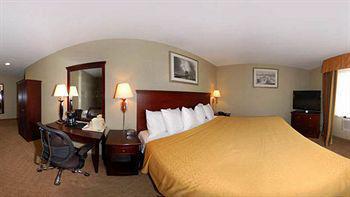 Quality Jamaica Airtrain Hotel New York